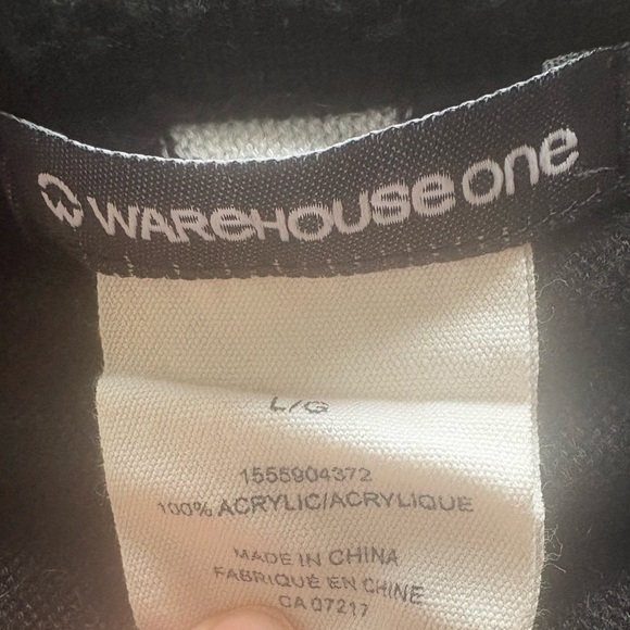 🌺Warehouse One Black and Gray Patterned Cardigan - Picture 2 of 3